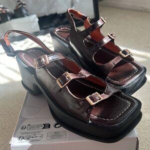 Vintage Clog Platform Sandals